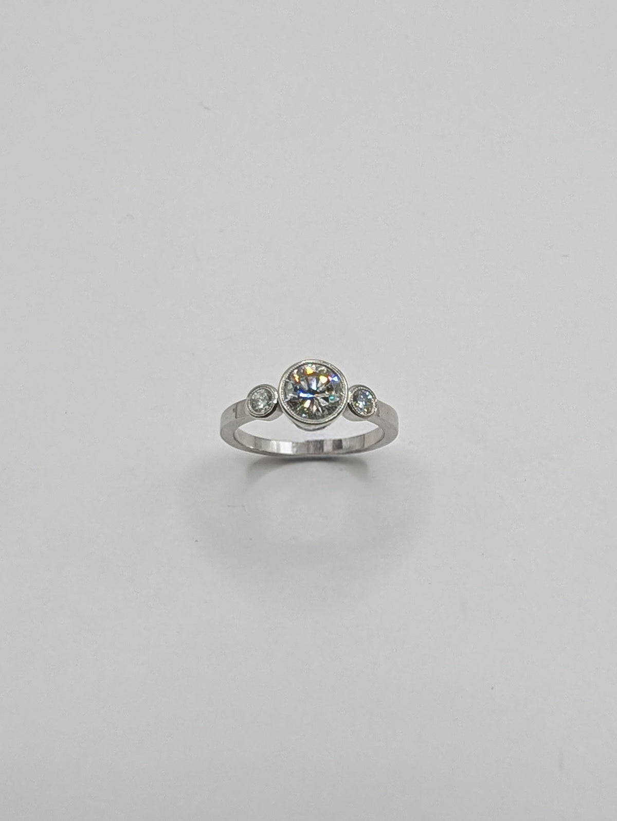Bague Trilogie Or Blanc et Diamants (Central 1,10 ct)