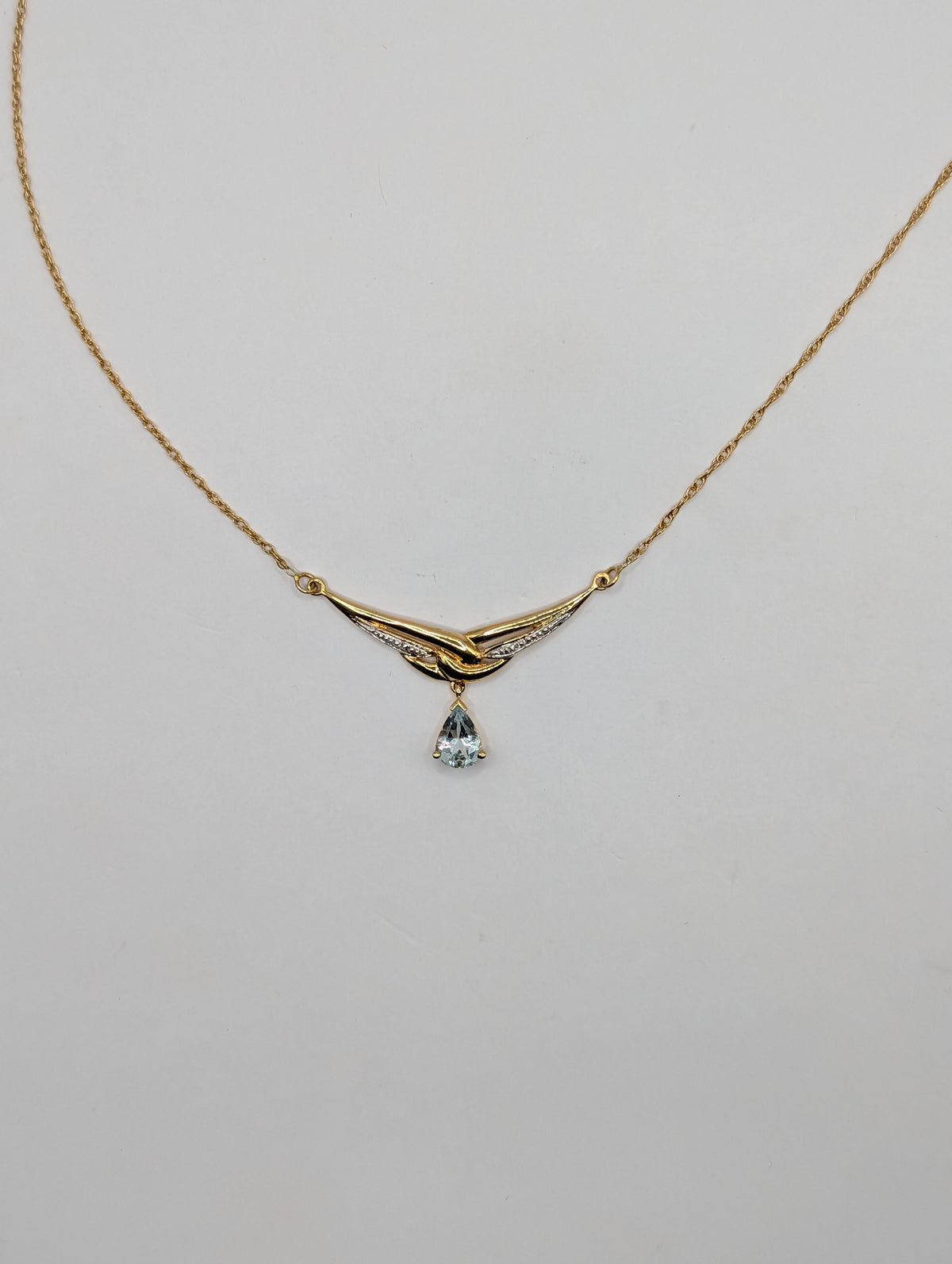 Collier en Or 18k et Aigue-Marine