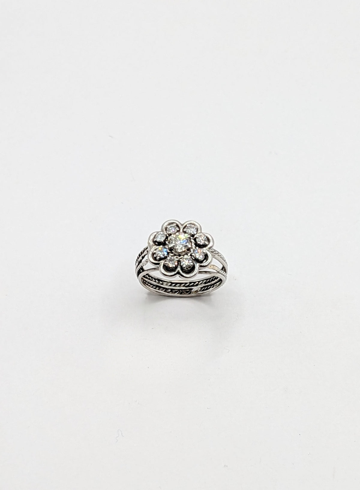 Bague Fleur Or et Platine, Diamants 0,95 ct